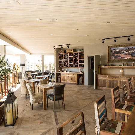 酒店 Surfers Peniche 4*