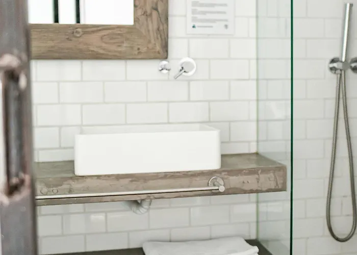 酒店 Surfers Peniche 费雷尔