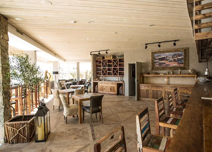 酒店 Surfers Peniche 4*