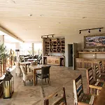 Hotel Surfers Peniche 4*