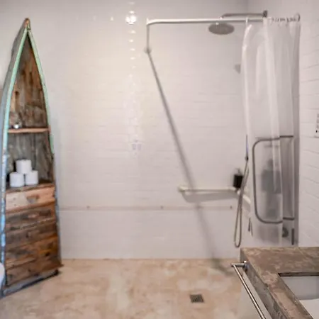 Hotel Surfers Peniche 4*